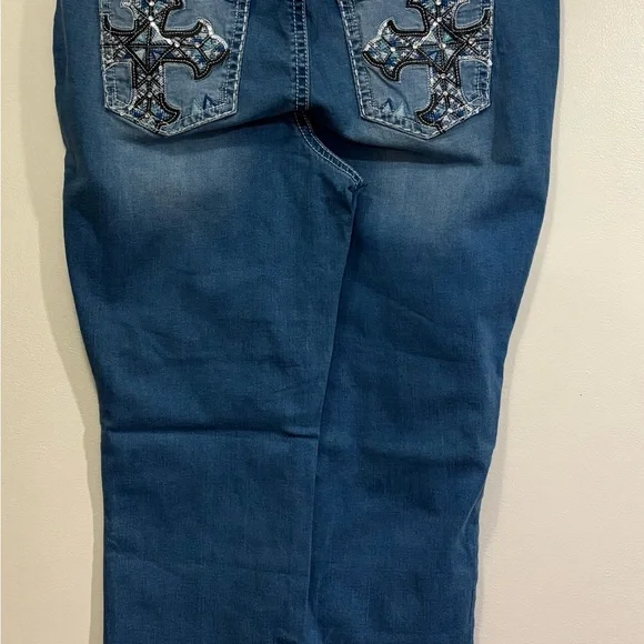 a.n.a Blue Boot Cut capris with Decorative Pockets - Picture 5 of 9